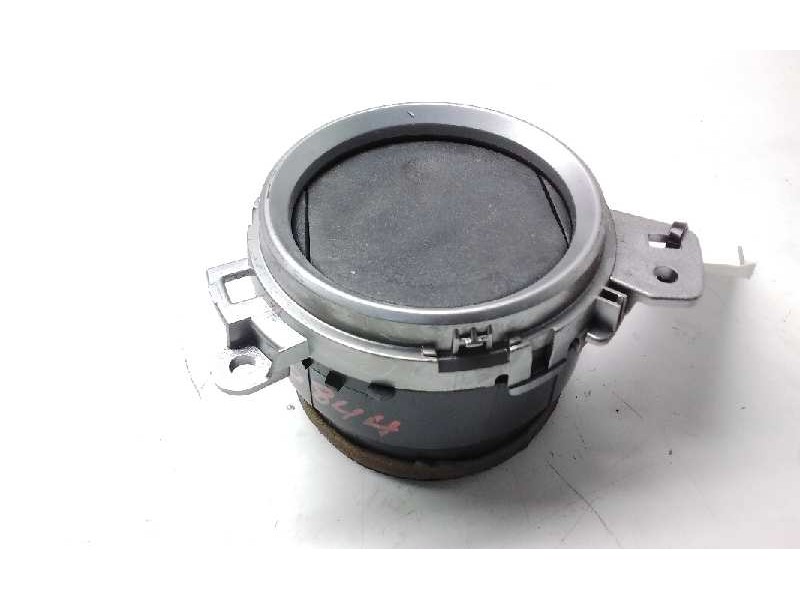 Recambio de aireador izquierdo para toyota auris touring sports (e18) hybrid active referencia OEM IAM   