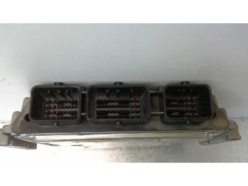 Recambio de centralita motor uce para peugeot 307 break / sw (s1) break xs referencia OEM IAM  0281011627 