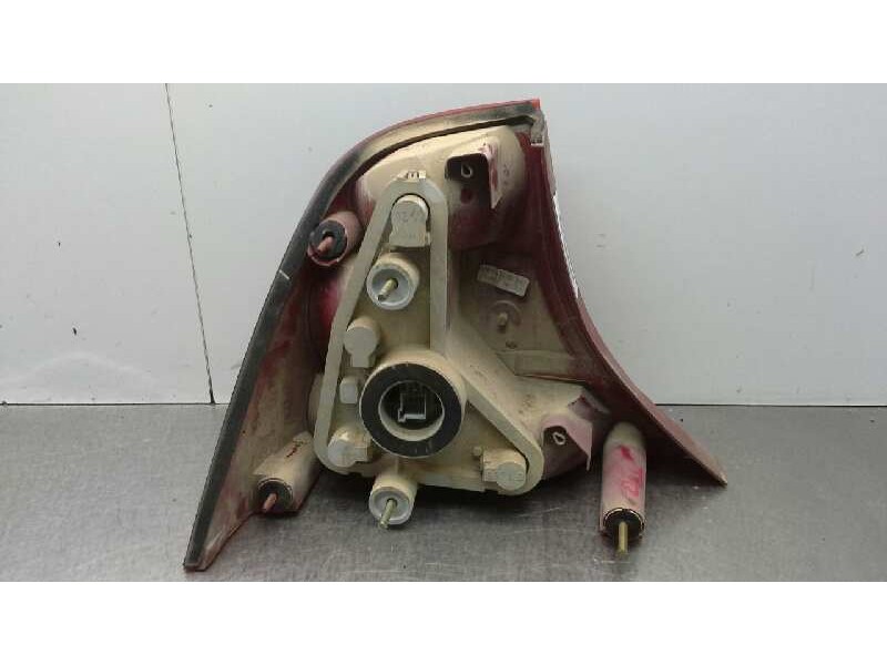 Recambio de piloto trasero derecho para ford focus berlina (cak) ghia referencia OEM IAM 1150021  