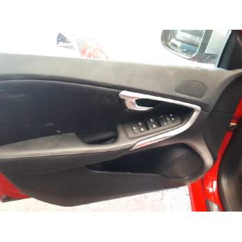 volvo v40 del año 2017