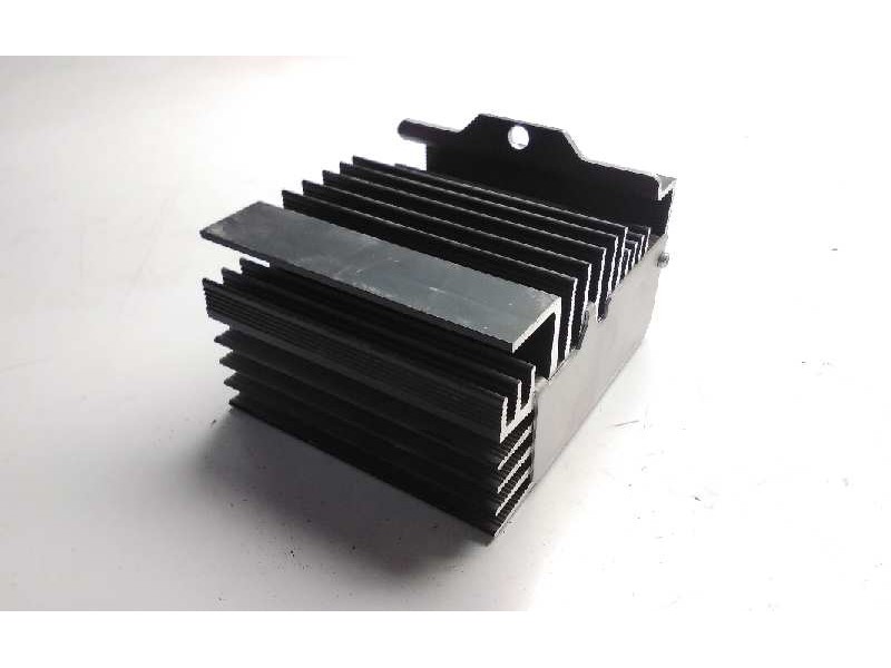 Recambio de transformador 24v a 12v para scania serie p/g/r (l-clase) 12.7 diesel referencia OEM IAM 1729858  