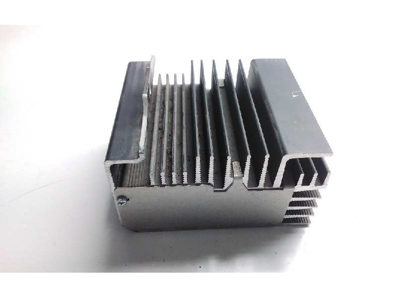 Recambio de transformador 24v a 12v para scania serie p/g/r (l-clase) 12.7 diesel referencia OEM IAM 1729858  