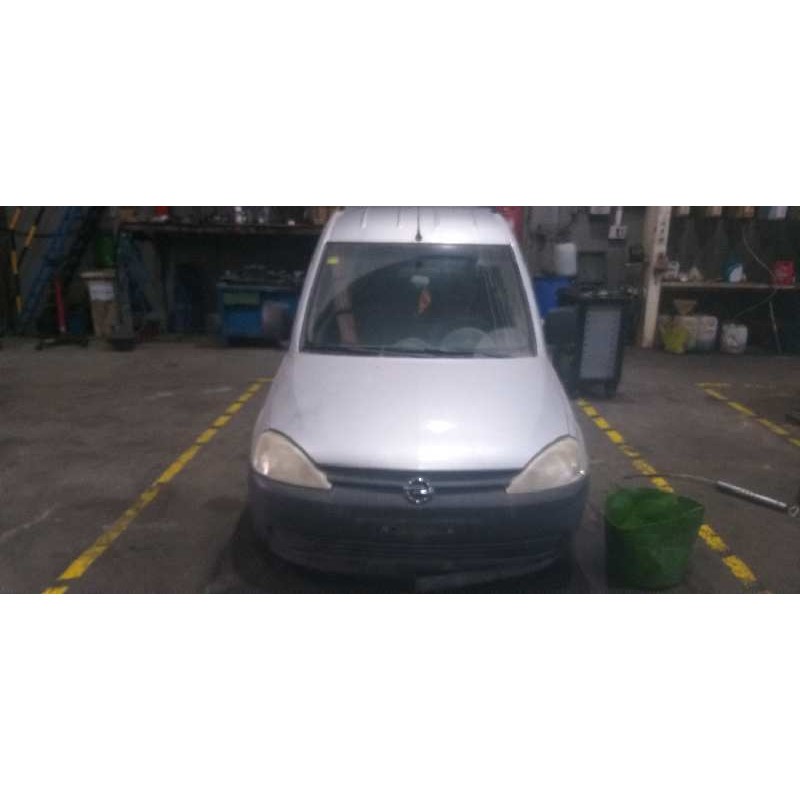 opel combo (corsa c) del año 2002