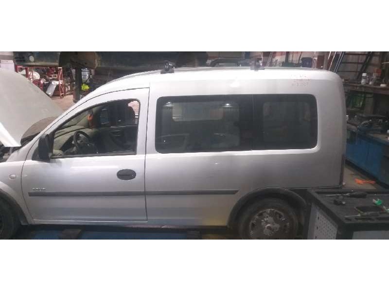 opel combo (corsa c) del año 2002