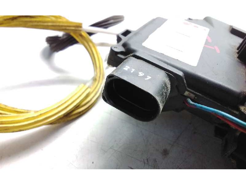 Recambio de cerradura puerta trasera izquierda para audi a6 berlina (4b2) 2.8 quattro referencia OEM IAM 4B0839015G  