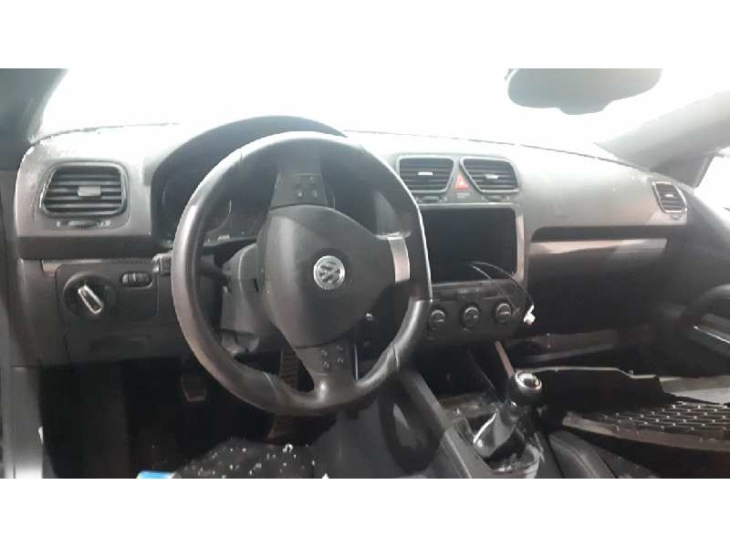 volkswagen scirocco (137) del año 2009