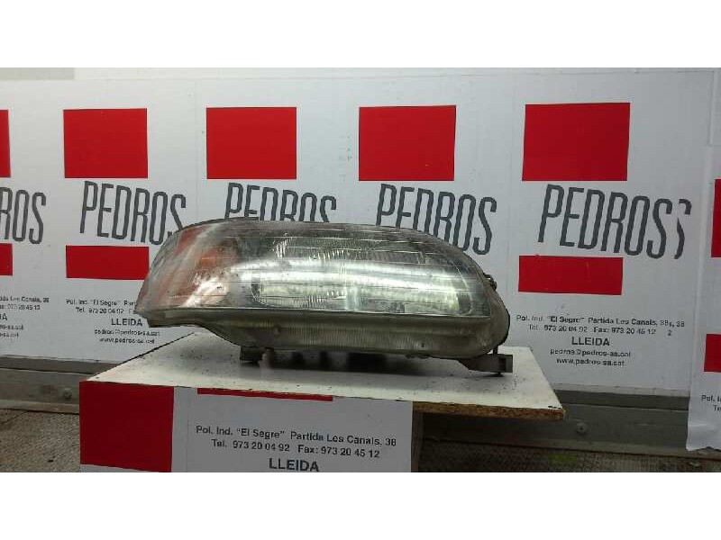 Recambio de faro derecho para honda civic berlina .5 (ma/mb) 1.4 (ma8/mb2) referencia OEM IAM   
