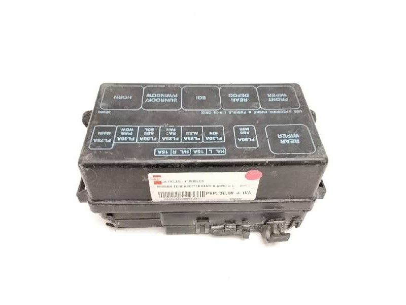 Recambio de caja fusibles para nissan terrano/terrano.ii (r20) s (3-ptas.) referencia OEM IAM 71543025 71543024 