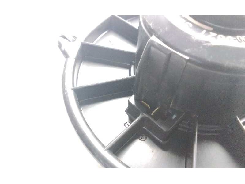 Recambio de motor calefaccion para toyota yaris verso (ncp2/nlp2) 1.5 linea luna referencia OEM IAM 19400008213B  