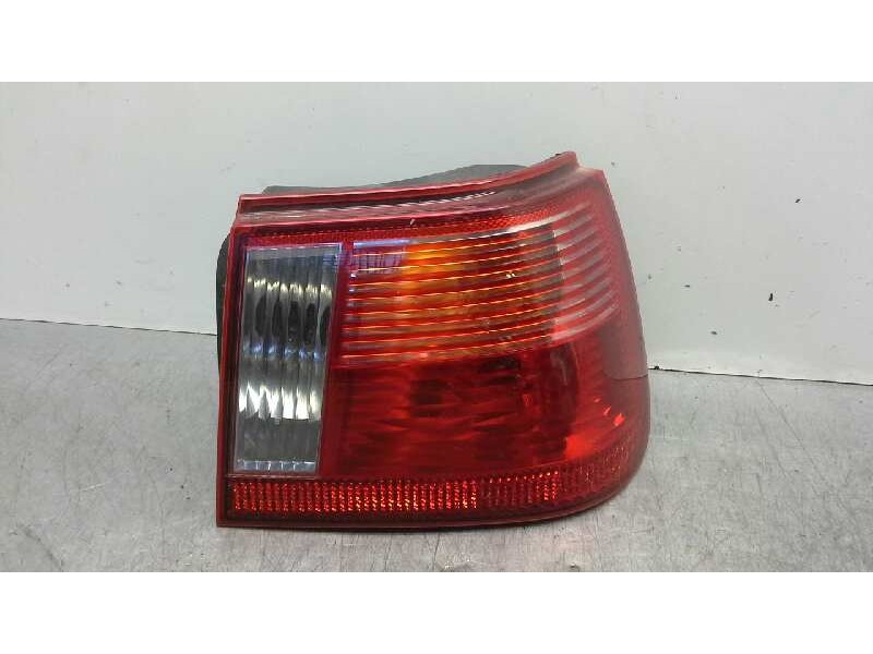 Recambio de piloto trasero derecho para seat ibiza (6k1) select referencia OEM IAM   