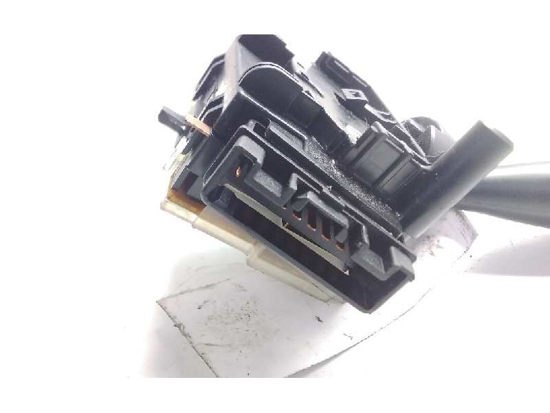 Recambio de mando intermitentes y limpia para toyota yaris verso (ncp2/nlp2) 1.5 linea luna referencia OEM IAM 173647  