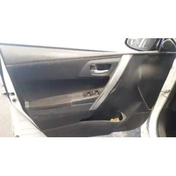 toyota auris touring sports (e18) del año 2015