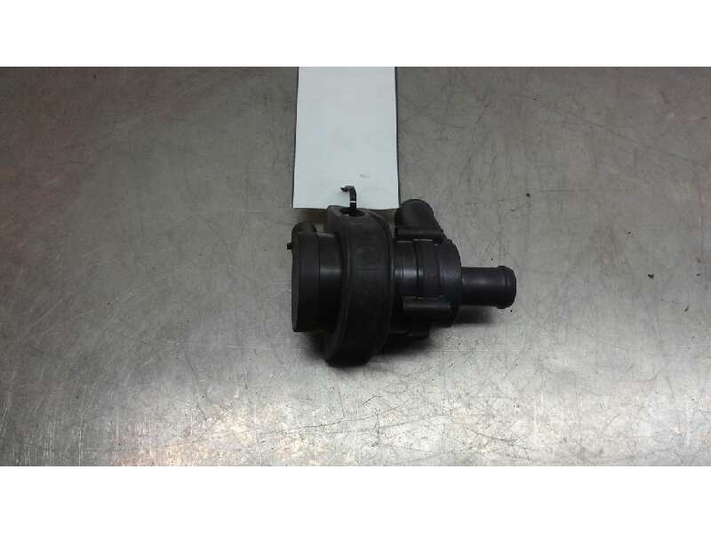 Recambio de bomba agua electrica para volvo v40 kinetic referencia OEM IAM   