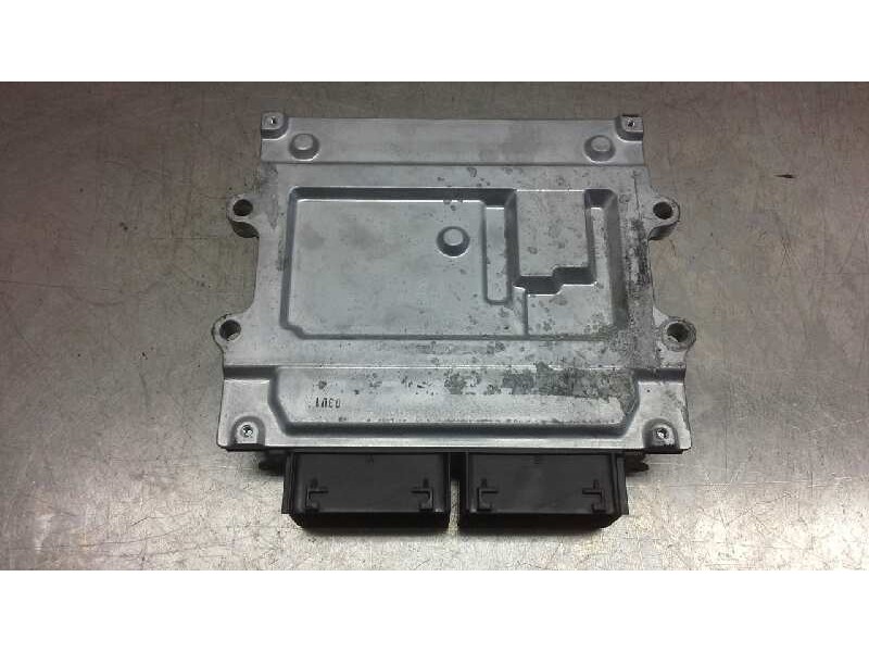 Recambio de centralita motor uce para volvo v40 kinetic referencia OEM IAM  137 