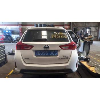 toyota auris touring sports (e18) del año 2015