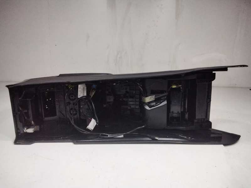 Recambio de consola central para mercedes clase m (w166) ml 350 cdi bluetec edition 1 (166.024) referencia OEM IAM P16905518S127