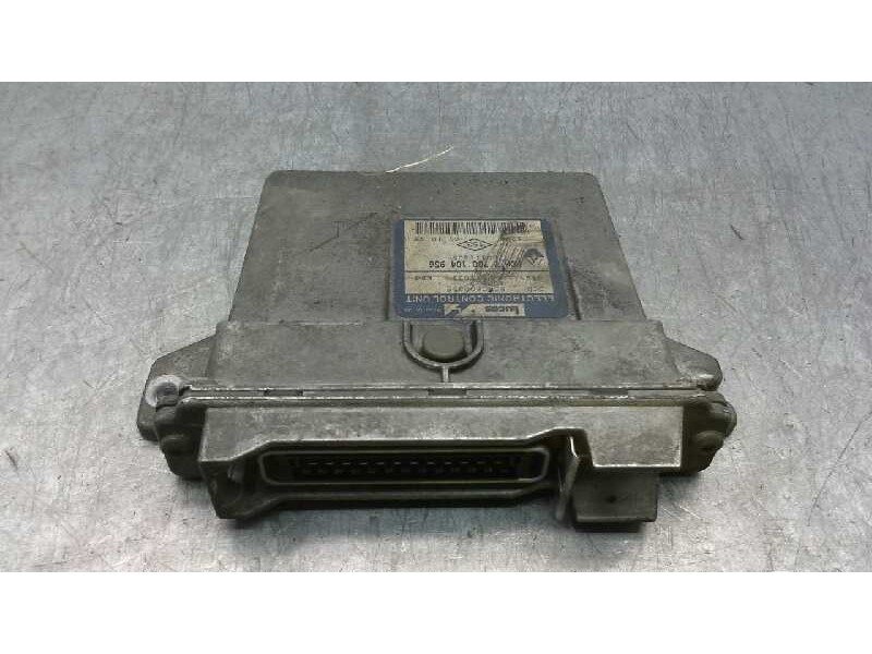 Recambio de centralita motor uce para renault clio ii fase i (b/cbo) 1.9 d referencia OEM IAM 7700104956 250 
