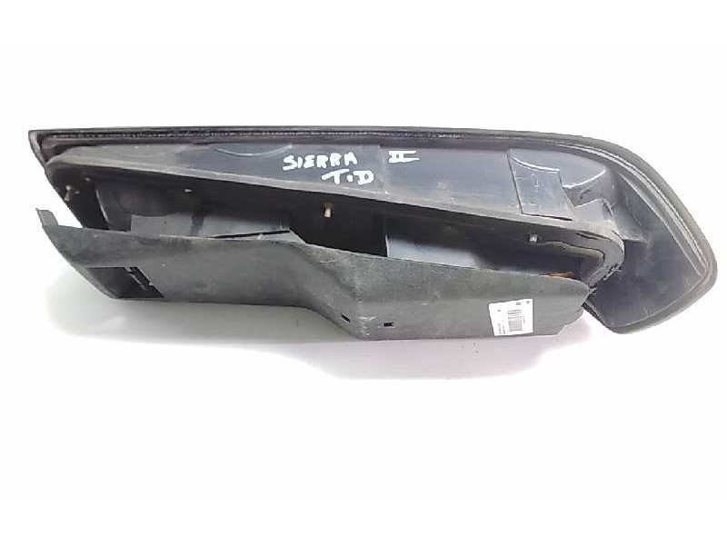 Recambio de piloto trasero derecho para ford sierra berlina referencia OEM IAM   35392