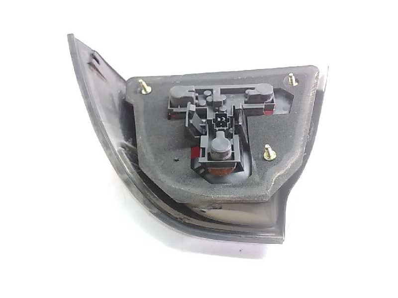 Recambio de piloto trasero izquierdo para saab 9-5 sedán 2.0 t e ecopower referencia OEM IAM 4677023140102E19  