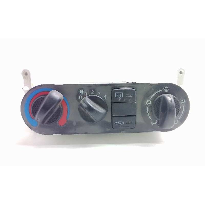 Recambio de mando climatizador para nissan terrano/terrano.ii (r20) referencia OEM IAM EG08136701  