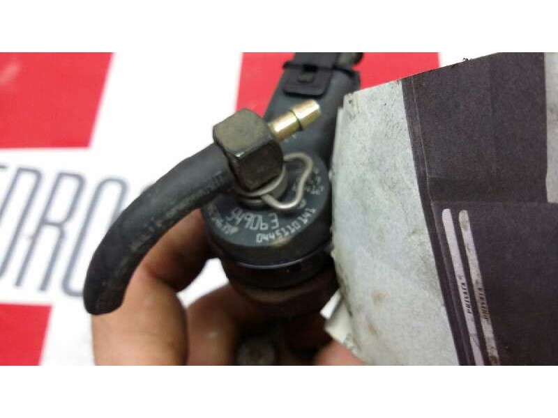 Recambio de inyector para opel movano (2004 =>) furgón medio techo elevado l2h2 3.5 t referencia OEM IAM 0445110141  