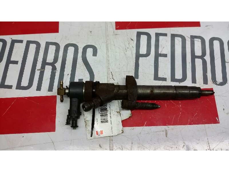 Recambio de inyector para opel movano (2004 =>) furgón medio techo elevado l2h2 3.5 t referencia OEM IAM 0445110141  