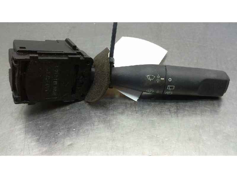 Recambio de mando limpia para peugeot 206 berlina e-music referencia OEM IAM   