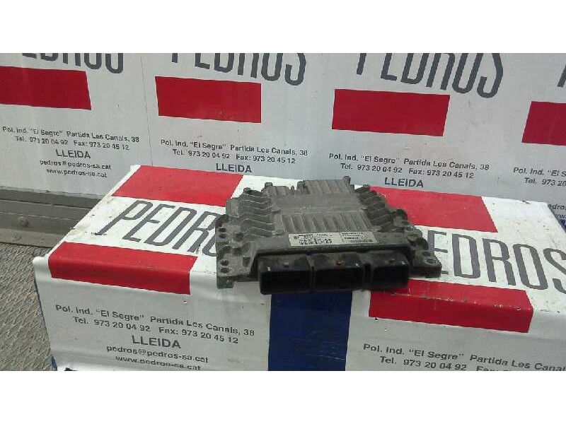 Recambio de centralita motor uce para renault megane ii berlina 5p 1.5 dci diesel cat referencia OEM IAM S122320113A 261 