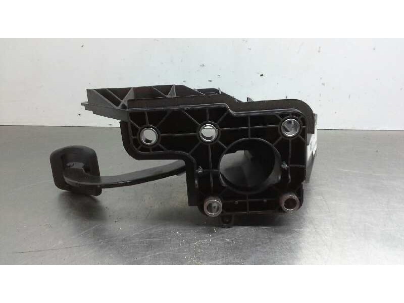 Recambio de pedal freno para nissan nv 400 referencia OEM IAM   