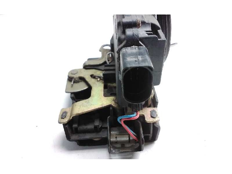 Recambio de cerradura puerta delantera derecha para volkswagen golf iv berlina (1j1) básico referencia OEM IAM 381837016A  