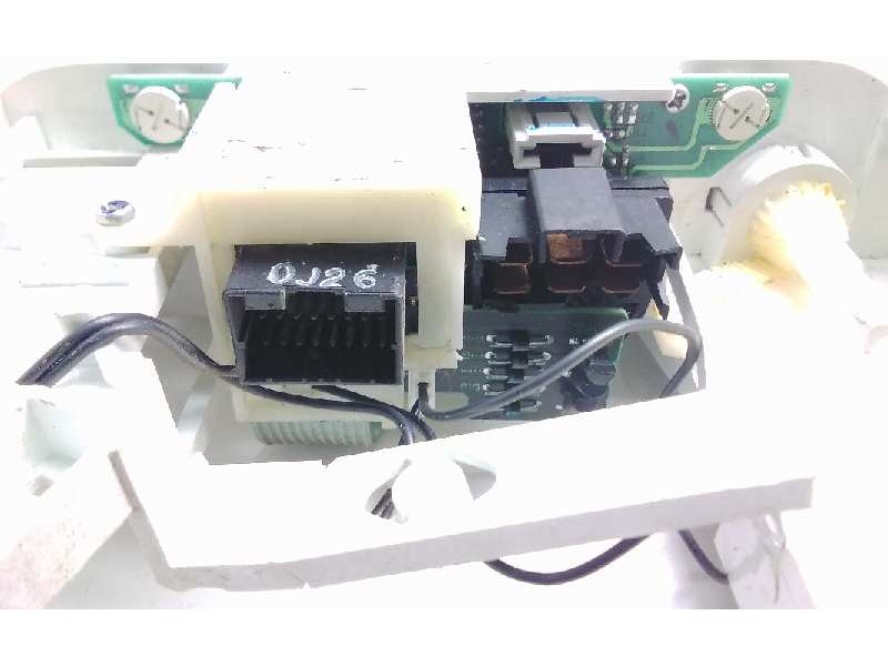 Recambio de mando climatizador para nissan terrano/terrano.ii (r20) referencia OEM IAM EG08136701  