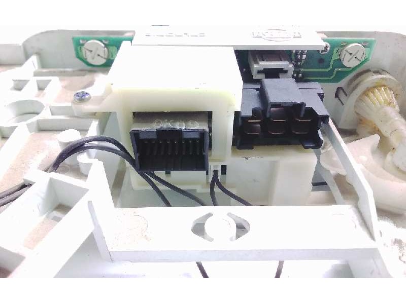 Recambio de mando climatizador para nissan terrano/terrano.ii (r20) referencia OEM IAM EG08136701  