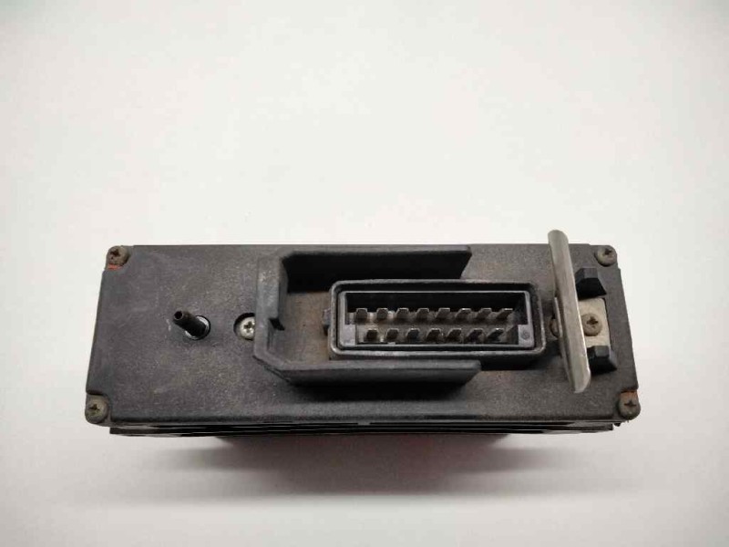 Recambio de centralita motor uce para volkswagen golf iii berlina (1h1) 2.0 referencia OEM IAM 811907384  35600