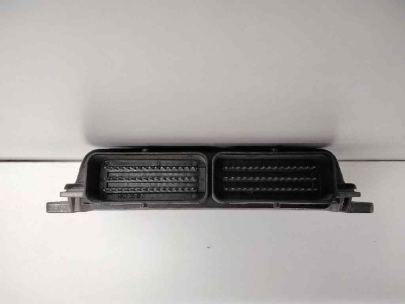 Recambio de centralita motor uce para renault megane i fase 2 classic (la..) 1.6 referencia OEM IAM 8200055730  