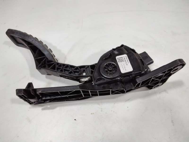 Recambio de pedal acelerador para mercedes clase m (w166) ml 350 cdi bluetec edition 1 (166.024) referencia OEM IAM A1663000W04M