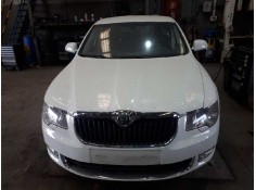 skoda superb combi (3t5) del año 2009
