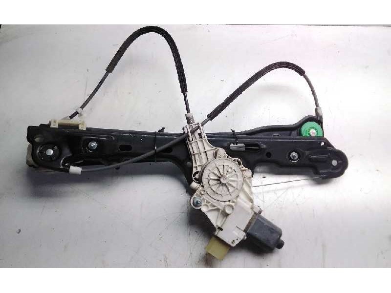 Recambio de elevalunas delantero derecho para bmw serie 1 berlina (e81/e87) 118d referencia OEM IAM 7138466E1  