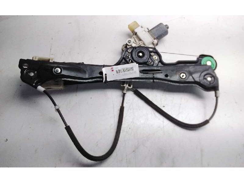 Recambio de elevalunas delantero derecho para bmw serie 1 berlina (e81/e87) 118d referencia OEM IAM 7138466E1  