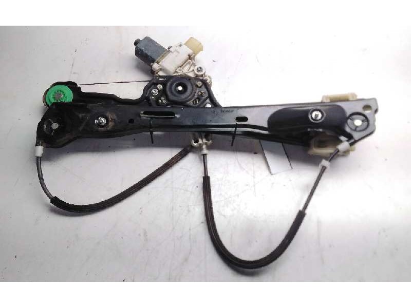 Recambio de elevalunas delantero izquierdo para bmw serie 1 berlina (e81/e87) 118d referencia OEM IAM 7138465E  