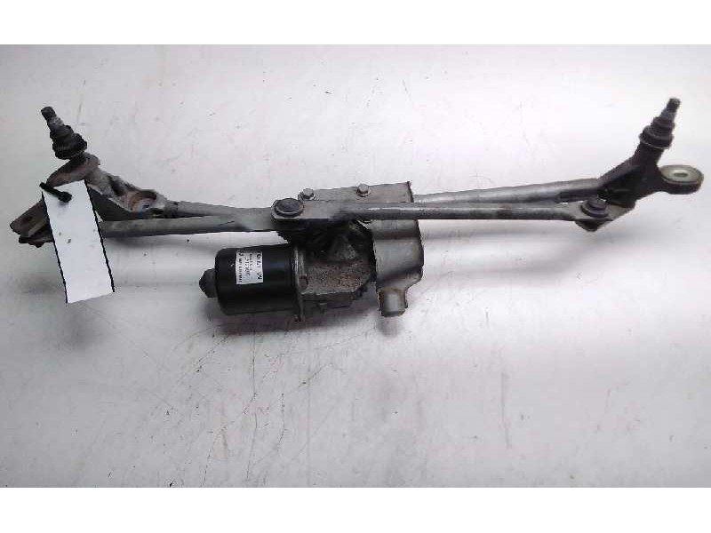 Recambio de motor limpia delantero para bmw serie 1 berlina (e81/e87) 118d referencia OEM IAM 692570601  