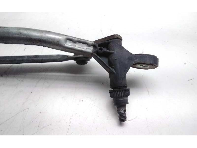 Recambio de motor limpia delantero para bmw serie 1 berlina (e81/e87) 118d referencia OEM IAM 692570601  