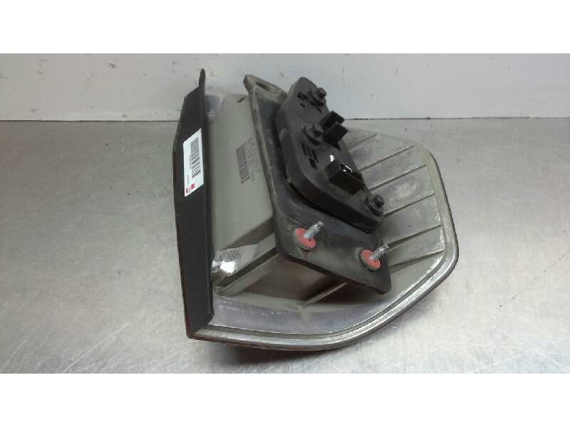 Recambio de piloto trasero izquierdo para bmw x3 (e83) 2.0d referencia OEM IAM 63213420203  