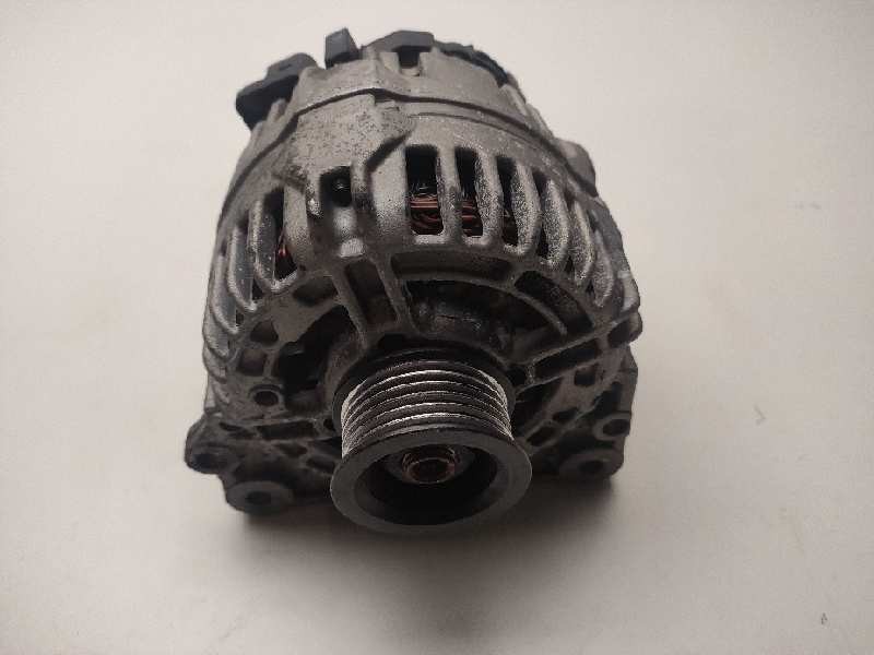 Recambio de alternador para audi a3 sportback (8p) 1.6 16v fsi referencia OEM IAM 0986045320  