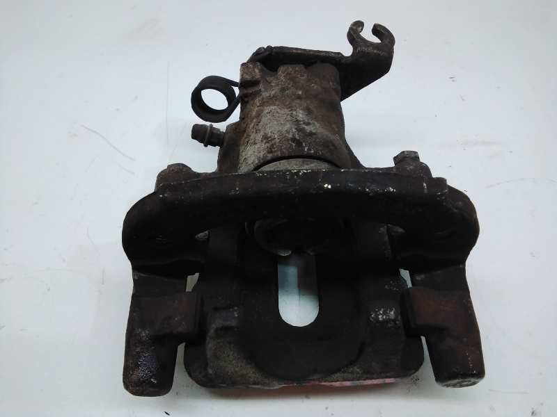 Recambio de pinza freno trasera derecha para volvo s40 berlina 1.8i referencia OEM IAM 8251697  