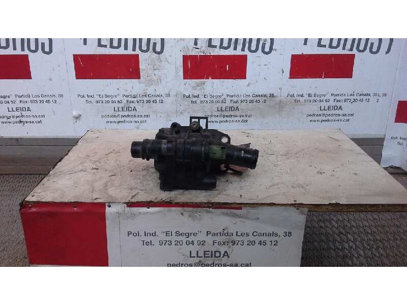 Recambio de caja termostato para citroen c4 berlina collection referencia OEM IAM 9647767180  