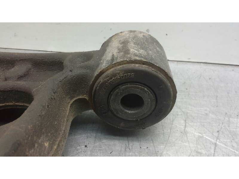 Recambio de brazo suspension inferior delantero derecho para nissan nv 400 referencia OEM IAM   