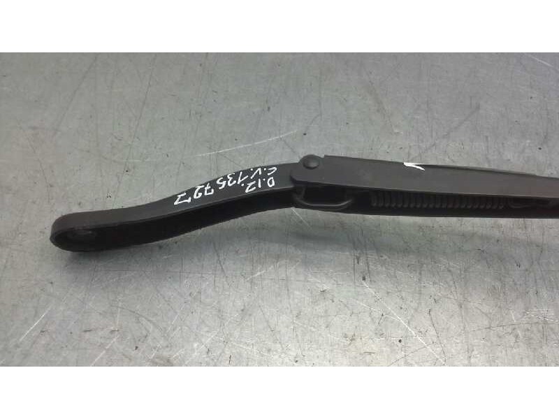 Recambio de brazo limpia delantero izquierdo para nissan nv 400 referencia OEM IAM   