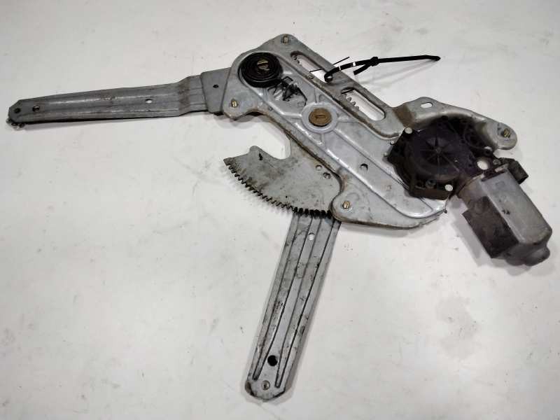 Recambio de elevalunas delantero derecho para renault safrane (b54) 2.1 dt referencia OEM IAM 7700809802  