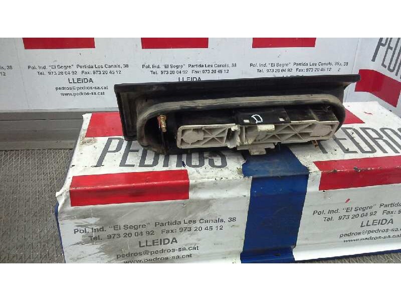 Recambio de piloto trasero derecho para renault rapid/express (f40) 1.3 cat referencia OEM IAM   