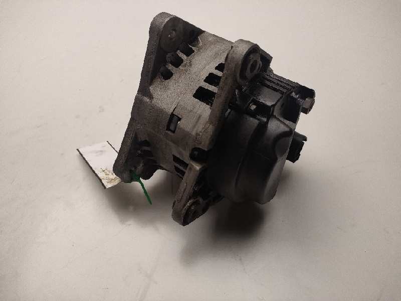 Recambio de alternador para volkswagen polo (6r1) advance referencia OEM IAM 03D903025J  